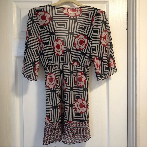 Semi sheer geometric floral coverup dress/top - Picture 2 of 6